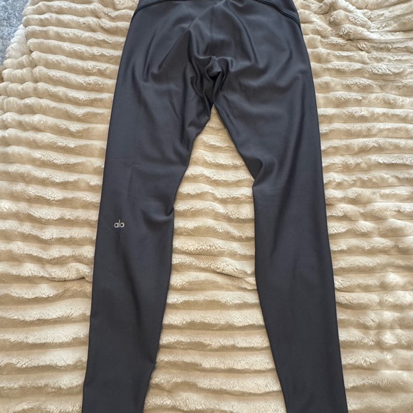 ALO Yoga Bundle - Picture 6 of 16